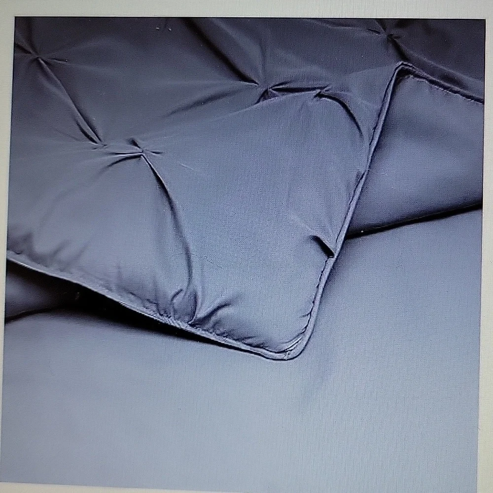 Bedsure Gray Pinch Pleat Pintuck Twin Comforter Embroidered 68x88